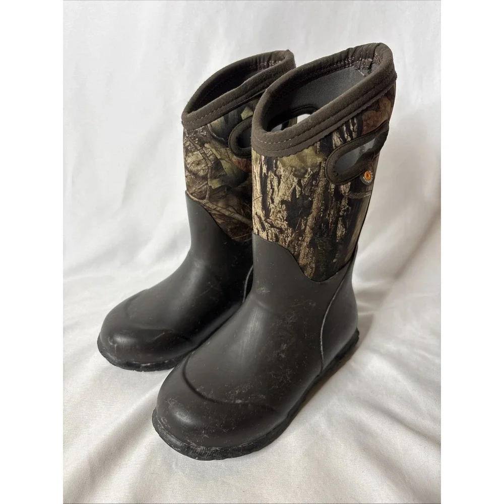 BOGS Kids' York Camo Waterproof Pull On Insulated Rain Boots Size 13 Mossy Oak